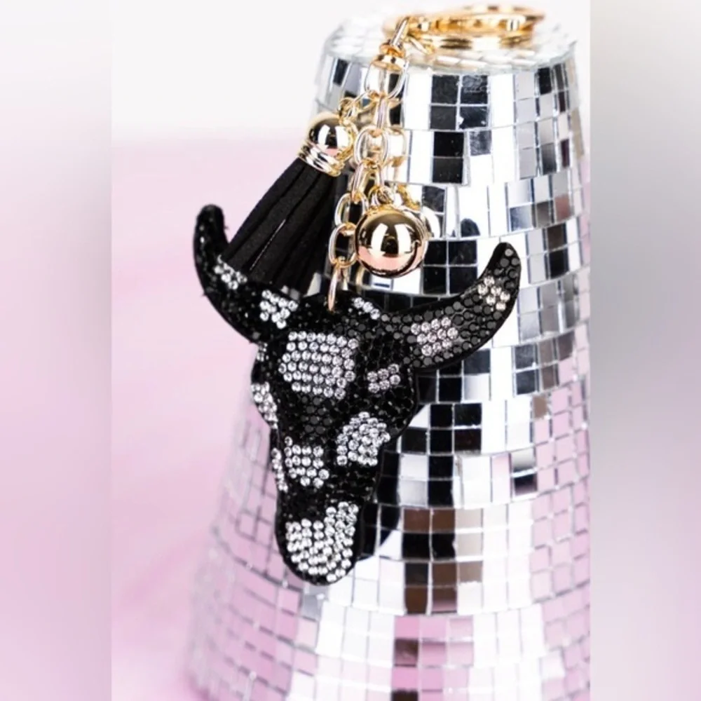 Steer Keychain ❤️ - Picture 2 of 3